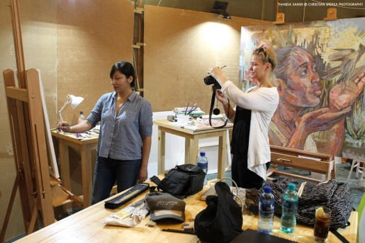 Chrissie Hansson was videoing Elisabeth de Jesus Espinosa working